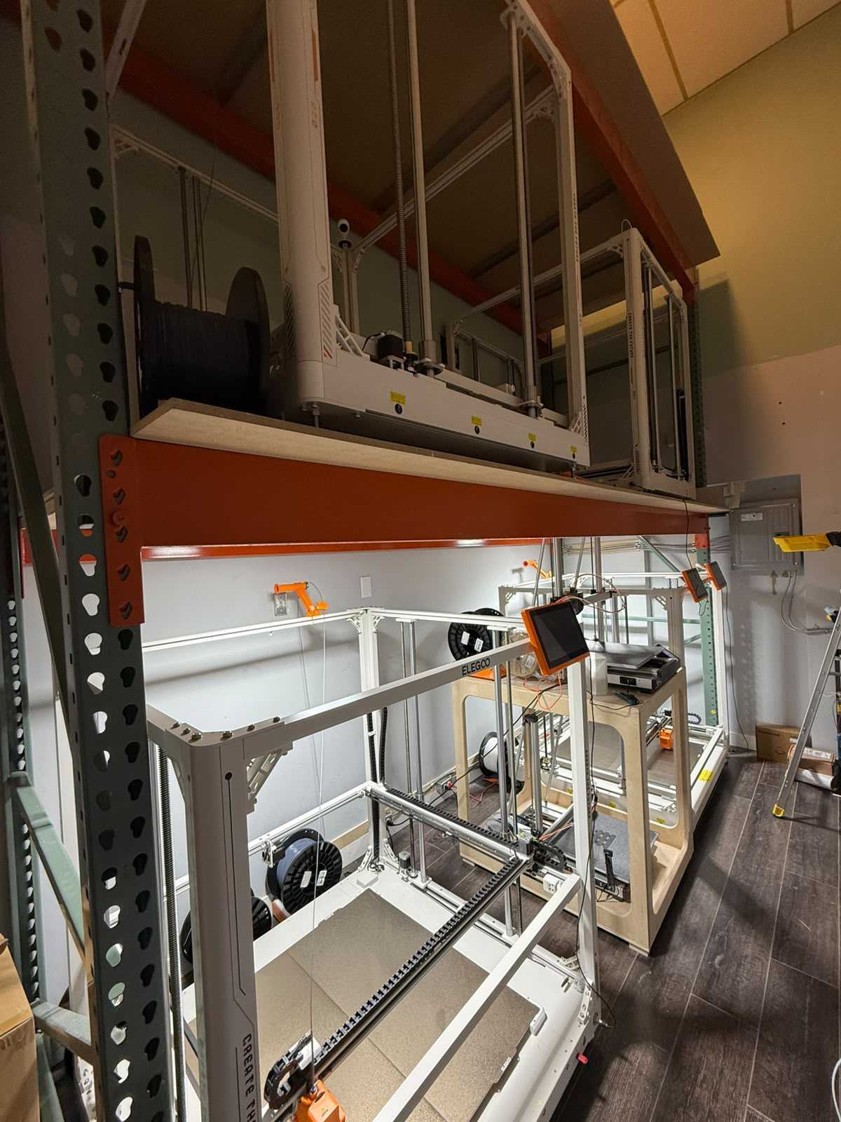 Large-scale 3D printing for custom fabrication